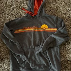 Men’s north face sweatshirt